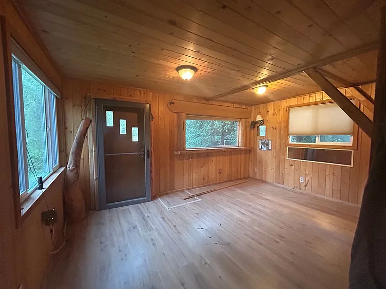 15295 Highway 12 W — Photo 28