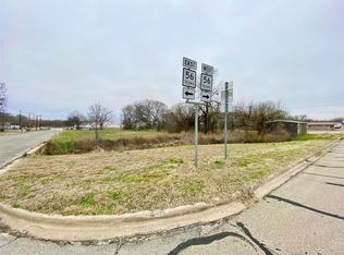 Lipscomb St, Bonham, TX 75418