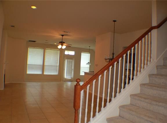 2nd image of 2737 Thorncreek Ln