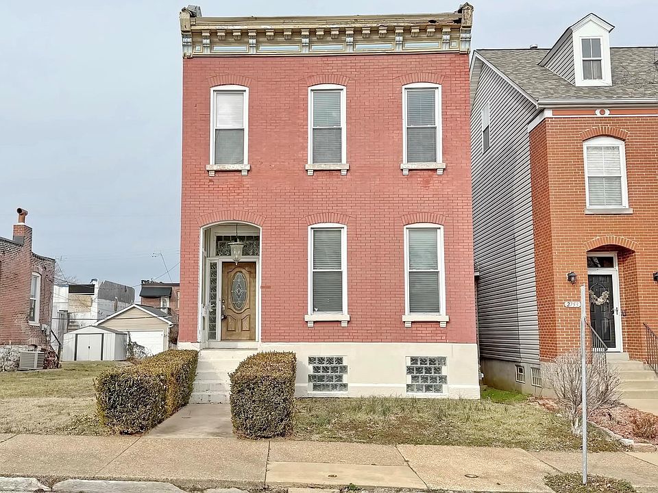 1st image of 2757 Caroline St