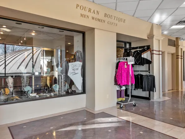 269 Grand Central Parkway image 21 of 25