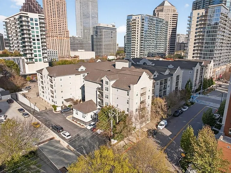 1075 Peachtree Walk NE #A512 — Photo 38