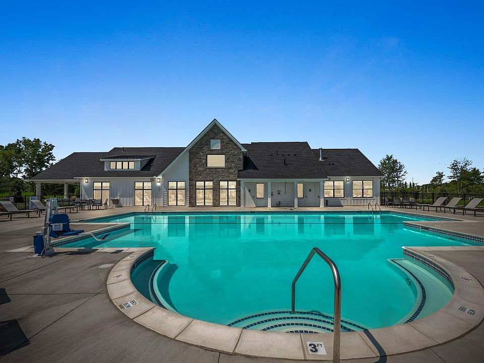 Reserve at West Bloomfield by Toll Brothers in West Bloomfield Township