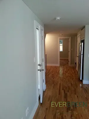 Rented by Evergreen Apartments BK | media 27