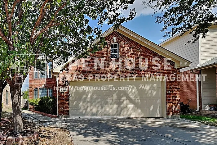 4 bed, 2.5 bath, 2508 sqft, $2,650 — Photo 1