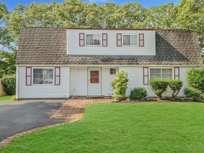2 Newport Avenue, Selden, NY, 11784