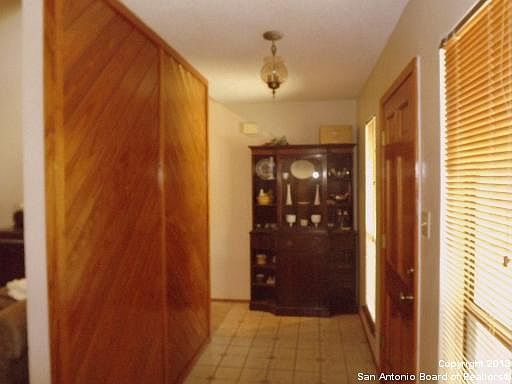 3rd image of 15203 Wayside Oaks
