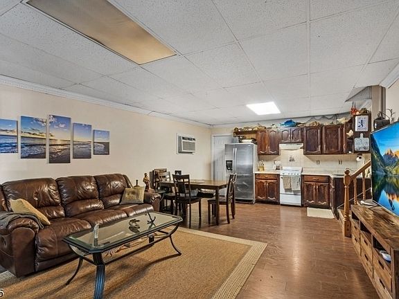 3rd image of 11 Mabie Street