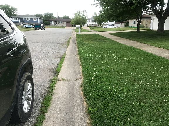 5th image of 2204 E 38th Pl