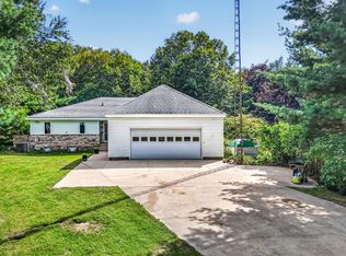 8183 W Cleveland Rd, New Era, MI 49446