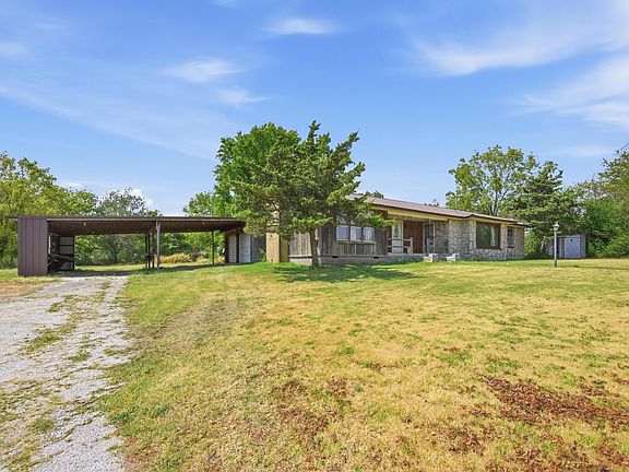 2nd image of 219 S Roy Hill Boulevard