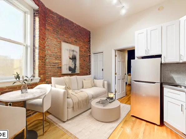 101 Clinton Street image 1 of 4