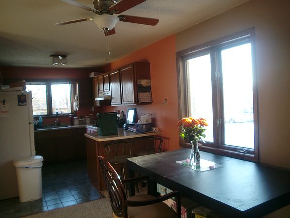 2nd image of 1809 Lacota Ln