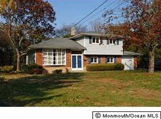 16 Orchard Ct, Howell, NJ 07731