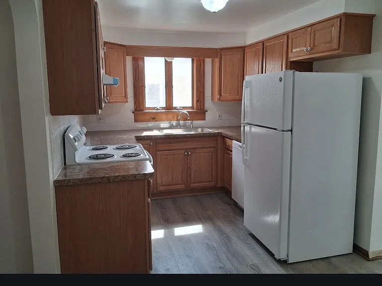 30 Stoneleigh Ave — Photo 5