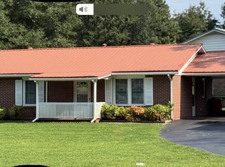 611 Mitchell Ave, Bowdon, GA 30108