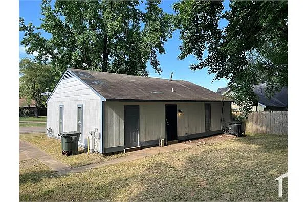 Building Photo - 3273 Ridgemont Rd