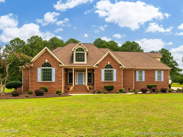 1445 Foster Road, Grimesland, NC 27837
