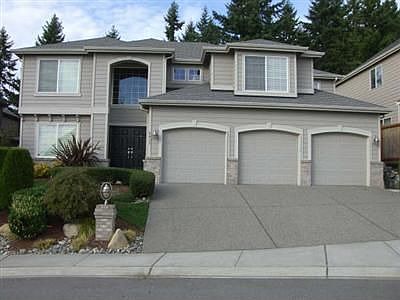 Welcome to this Beautiful Bennett Re-Sale. Located on a dead end Cul-de-sac.