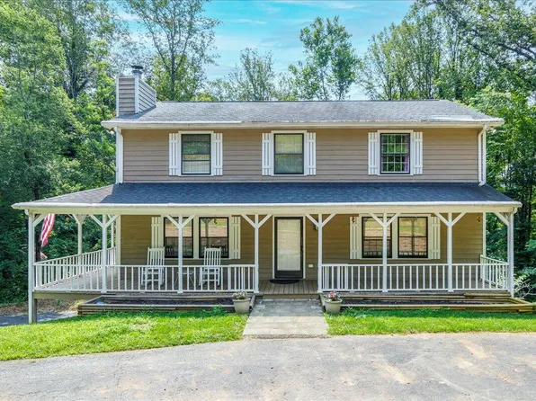1225 Knollwood Pl, Martinsville, VA 24112