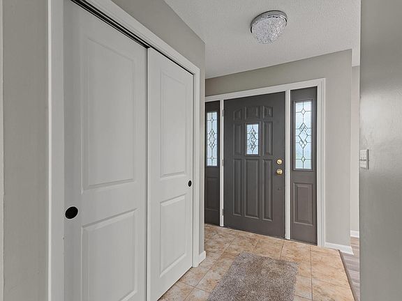 3rd image of 5380 Crestview Heights Dr