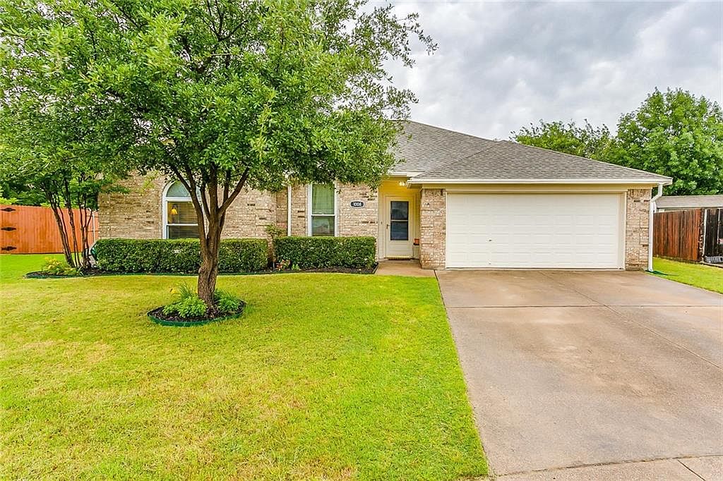 1008 Barbara Jean Ct, Burleson, TX 76028 | Zillow