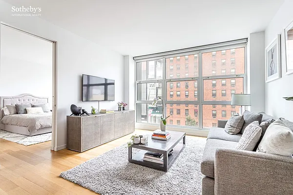 Rented by Sotheby's International Realty | media 18