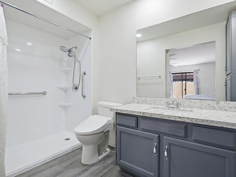 3102 E Clarendon Ave #110 — Photo 13