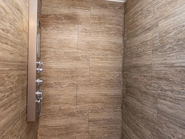 113 Laurel St — Photo 9