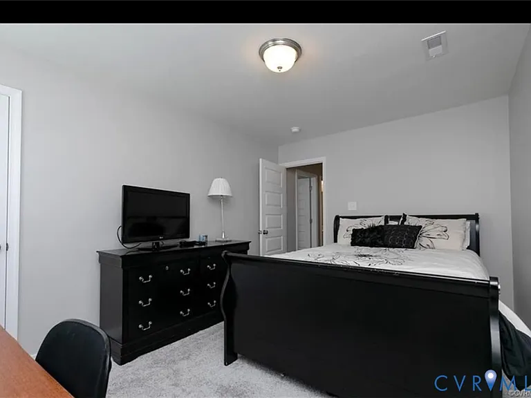 3011 Farmstead Mill Dr — Photo 22