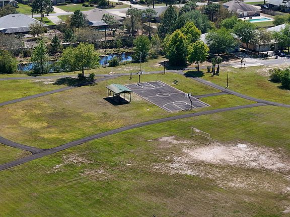 5th image of 621 E Shipwreck Rd