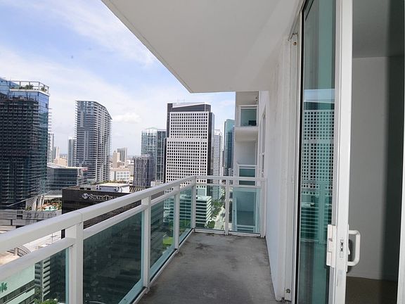 5th image of 951 Brickell Avenue #2809