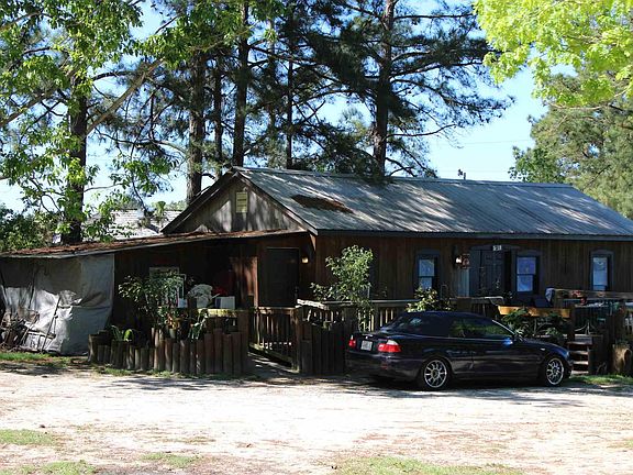 5th image of 648 Newberry Dr