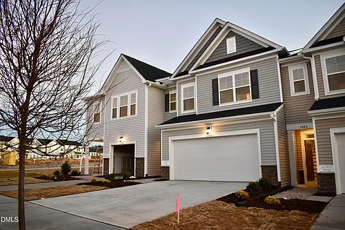 5046 Arkose Dr Photo 1