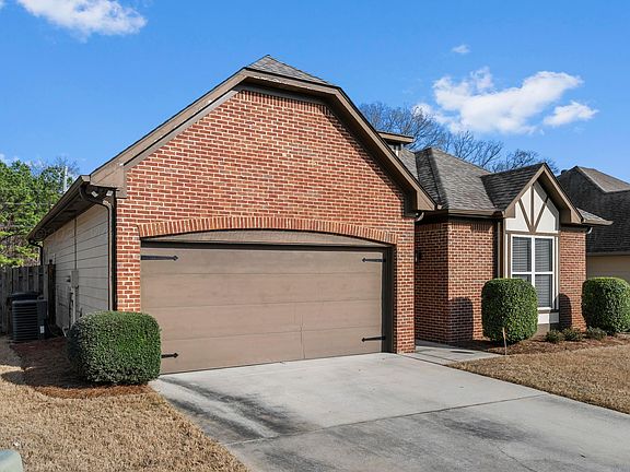 2nd image of 1032 Maryanna Rd