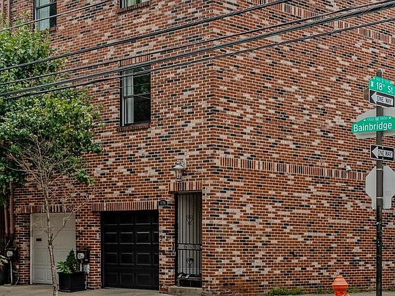 3rd image of 1726 Bainbridge St #B