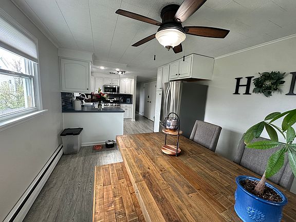 4th image of 264 Meadowlawn Rd