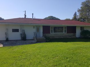 16877 Stoos Rd, Rollingstone, MN 55969