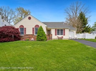 656 Branch Dr, Toms River, NJ 08755