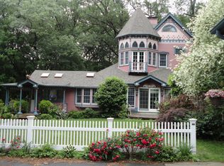 258 Greenville Rd, North Smithfield, RI 02896