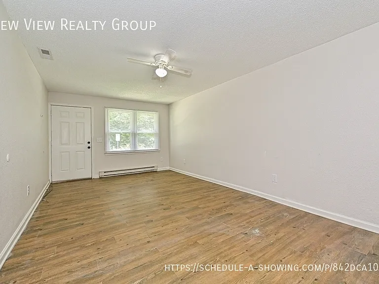 1119 Grady St — Photo 5
