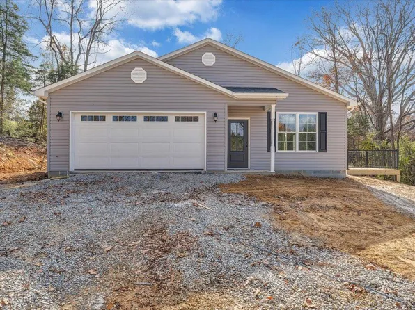 390 Gravel Hill Rd, Troutville, VA 24175