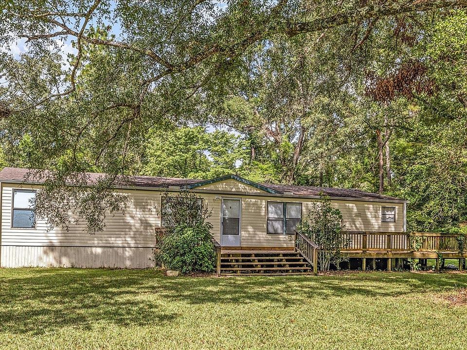1st image of 20 Autumn Woods Way