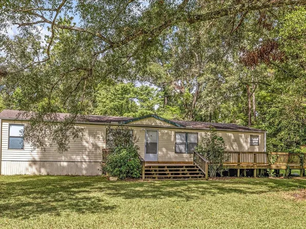 20 Autumn Woods Way, Crawfordville, FL 32327