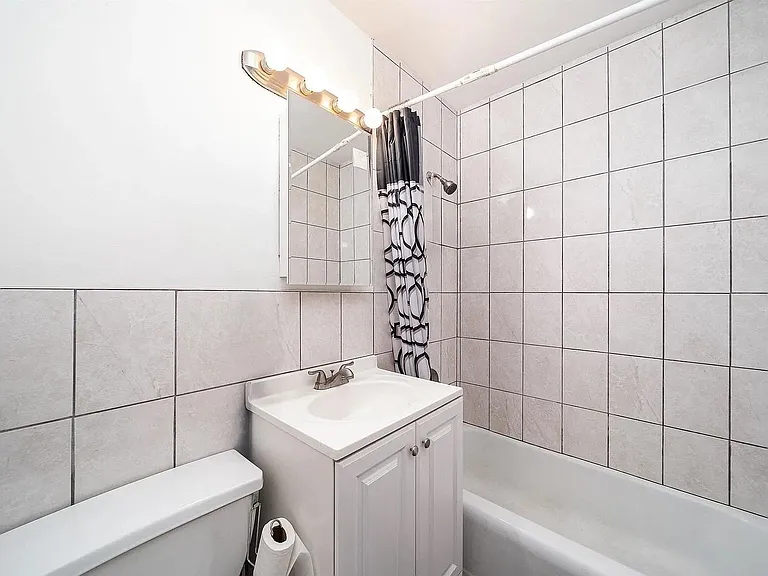 225 Saint Paul Ave #9B — Photo 12