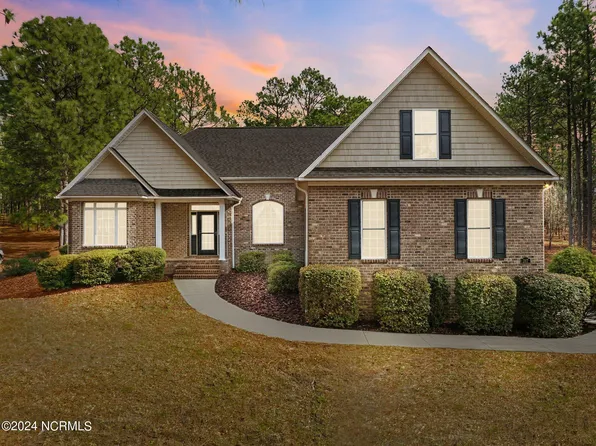 267 Longleaf Drive, West End, NC 27376