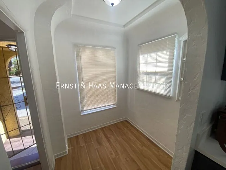 822 Belmont Ave — Photo 5