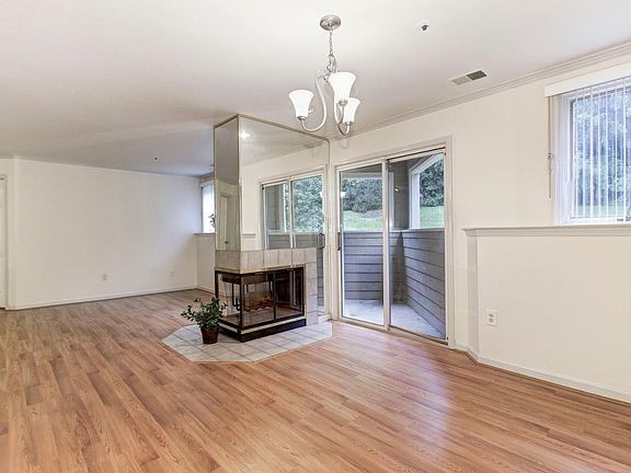 THREE-SIDED FIREPLACE