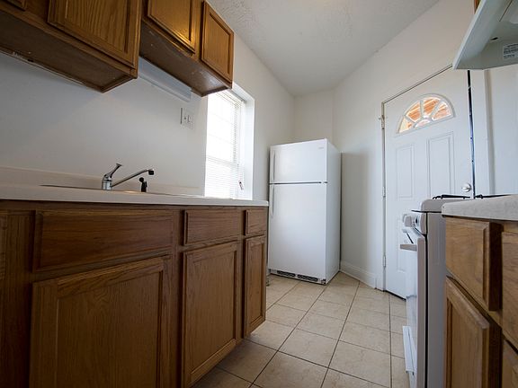 5th image of 6829 S King Dr #6831-2