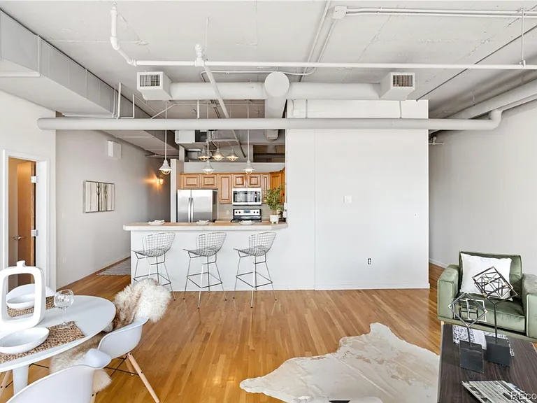 2020 Arapahoe St #1170 — Photo 4